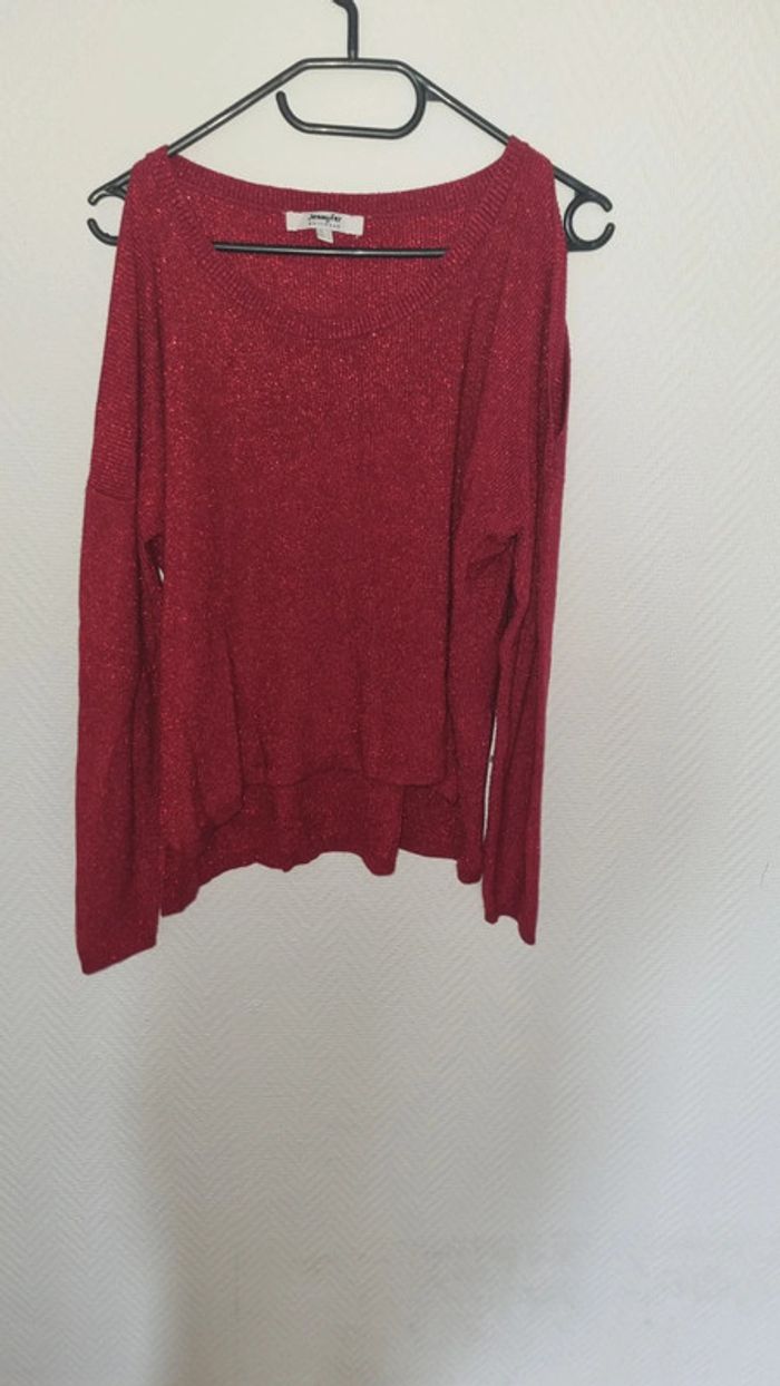 Pull paillette epaule dénudée - photo numéro 2
