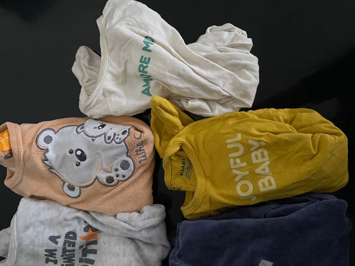 Lot de 9 pyjamas 1mois - photo numéro 3