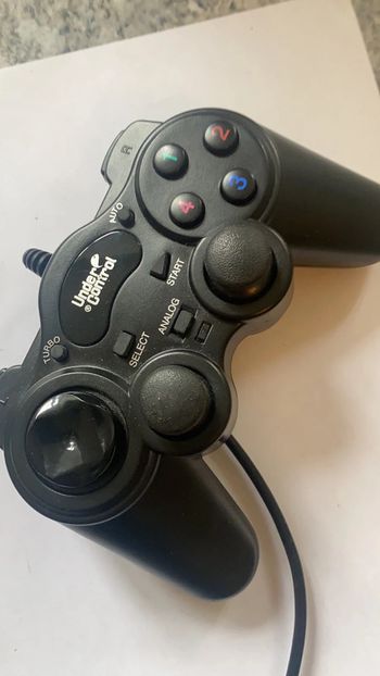 manette ps2 Under control