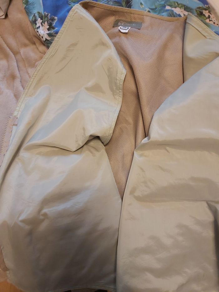 Gilet sans manches beige neuf - photo numéro 3