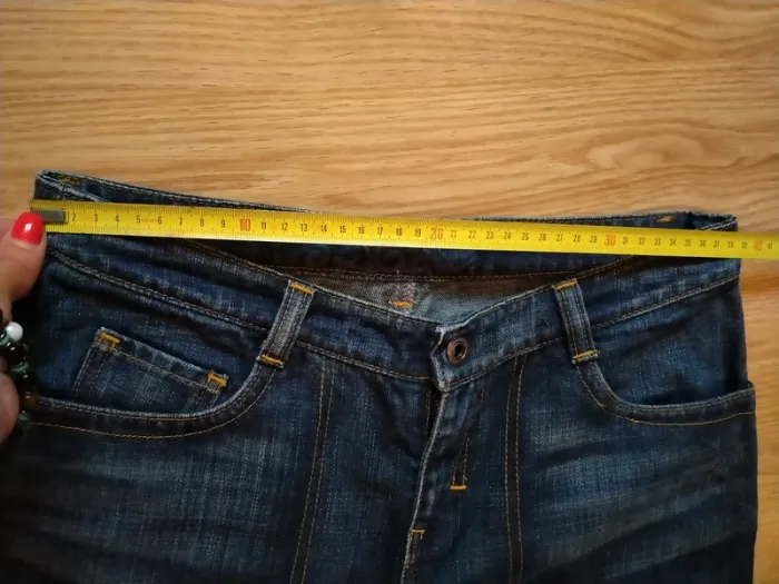 Jean femme. Oxbow.
Taille 38 - photo numéro 17