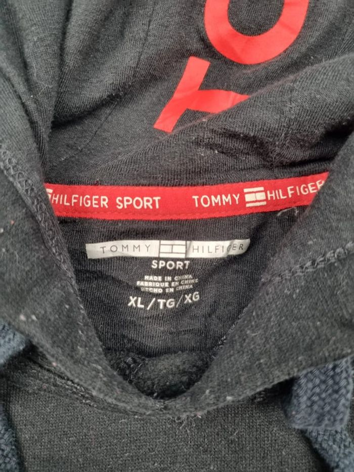 Sweat capuche noir Tommy Hilfiger XL Femme (mesures en photos) - photo numéro 9