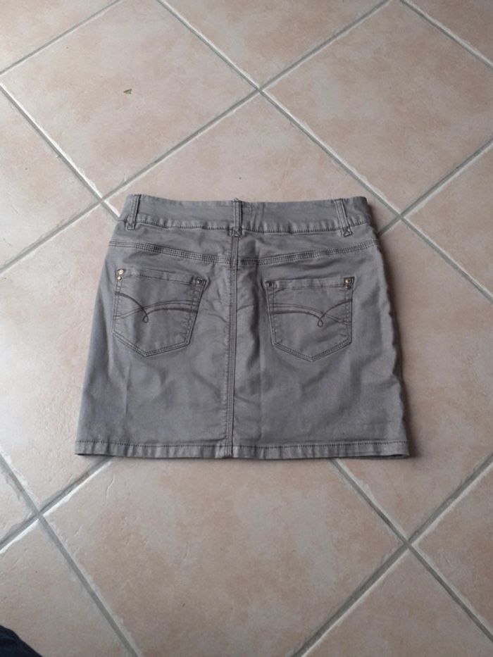 Mini jupe av elasthane - photo numéro 3