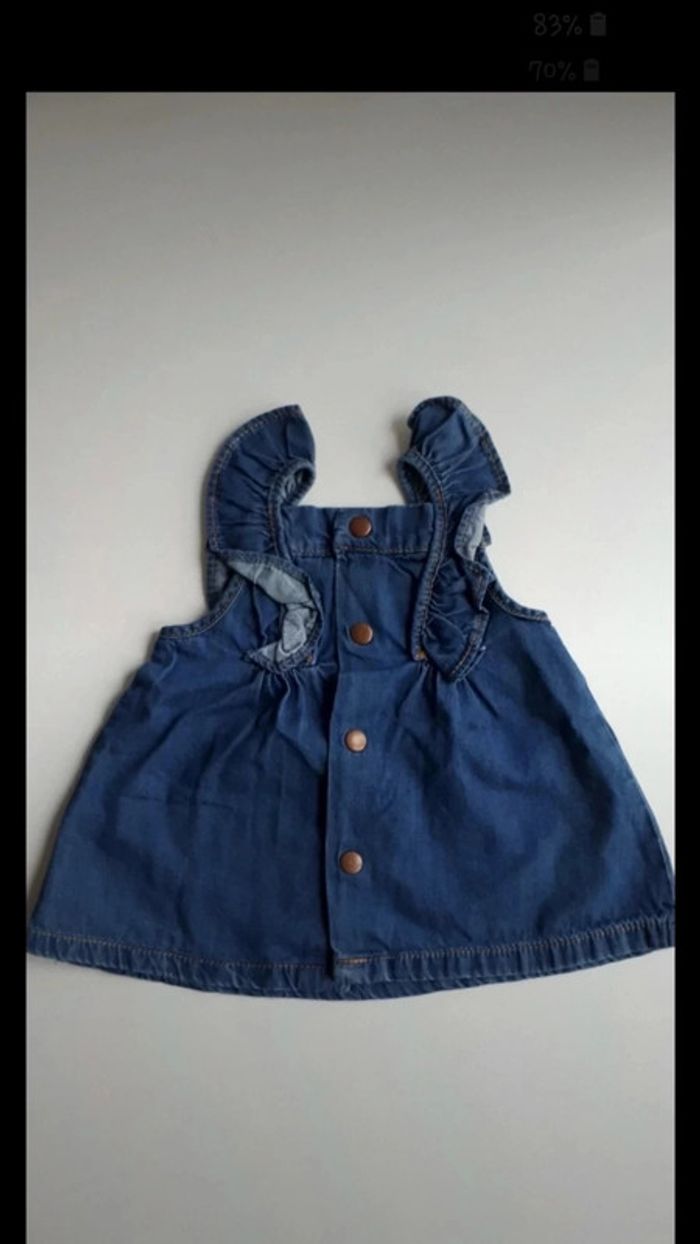 Robe en jean sans manches 3 mois - photo numéro 2