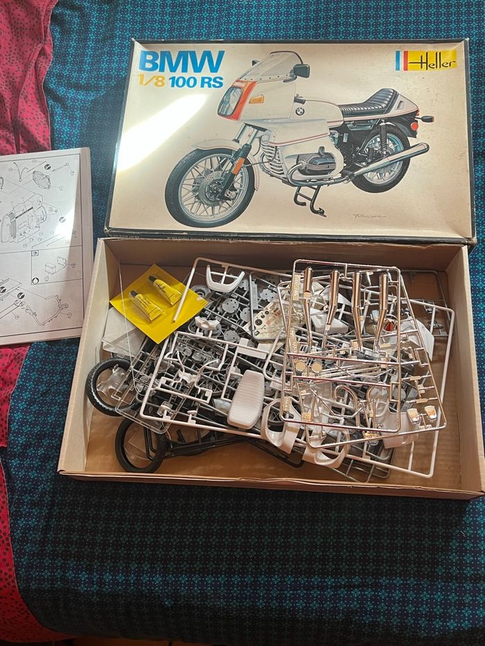 BMW 1/8 100RS modélisme ancien mais neuf - photo numéro 3