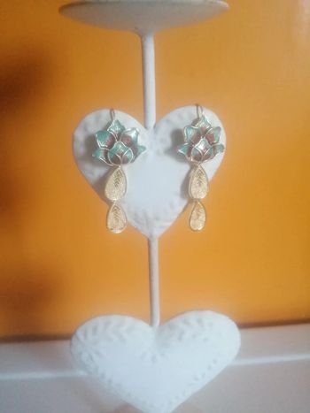 🌸Charmantes Boucles d'oreilles Dormeuses dorées fleuries 🌸