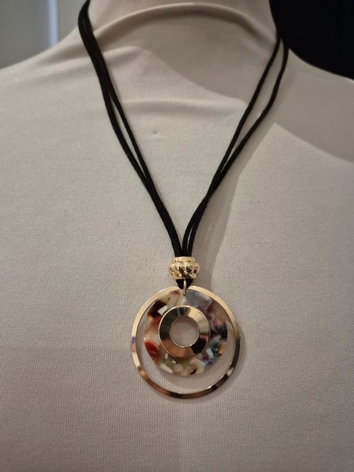 Collier fantaisie