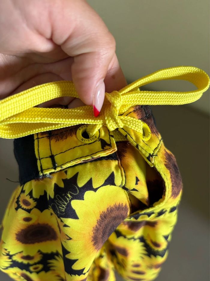Short Pullin - à motif tournesols 🌻 taille 8/10 ans - comme neuf - photo numéro 9