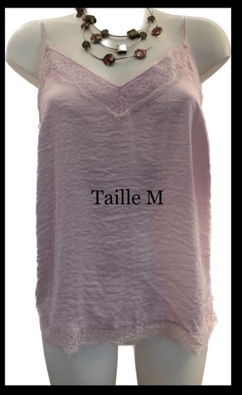 Top rose avec dentelle Kiabi taille M