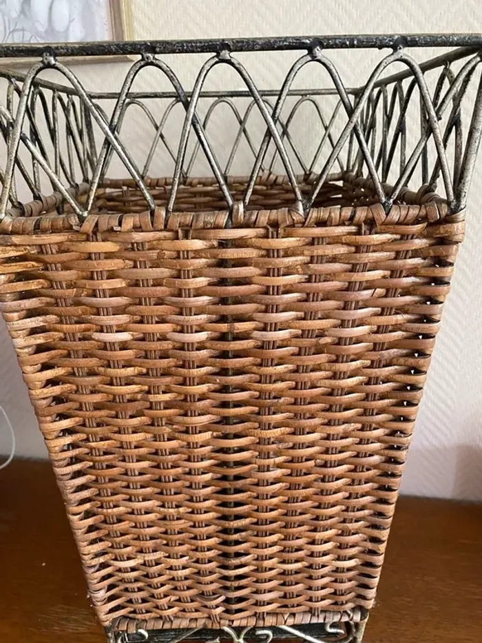 Porte parapluie en fer et osier - photo numéro 7