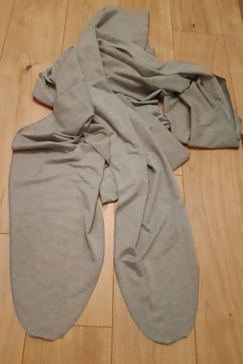 Écharpe de portage neuve