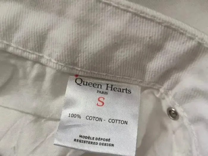 Jean  Queen Hearts ,look boyfriend destroy ,slim ,taille haute ,100 % coton - photo numéro 11