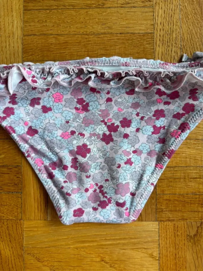 Maillot de bain Boutchou 3 ans parfait état - photo numéro 5