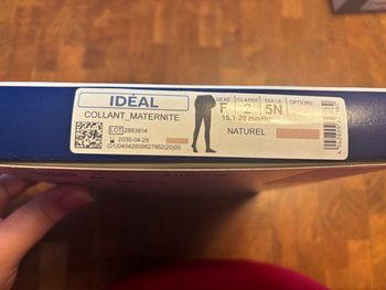 Collant maternité couleur beige neuf