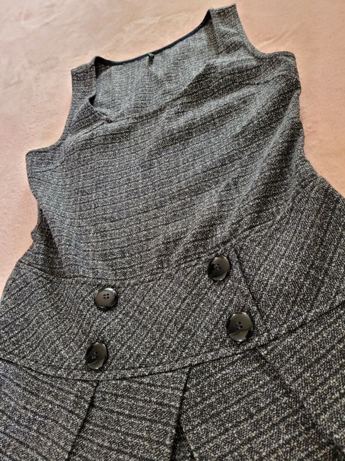 Très belle robe Benetton - photo numéro 5