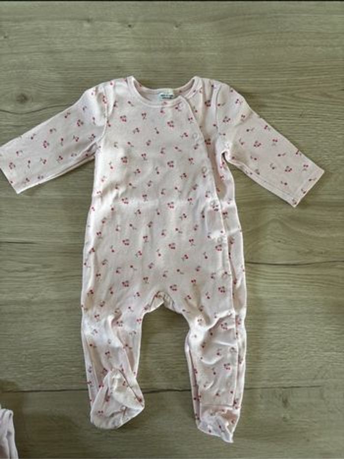 Lot pyjamas 12m - photo numéro 7
