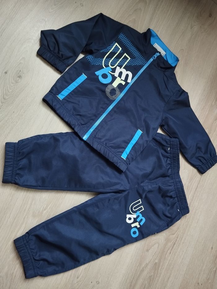 Ensemble umbro