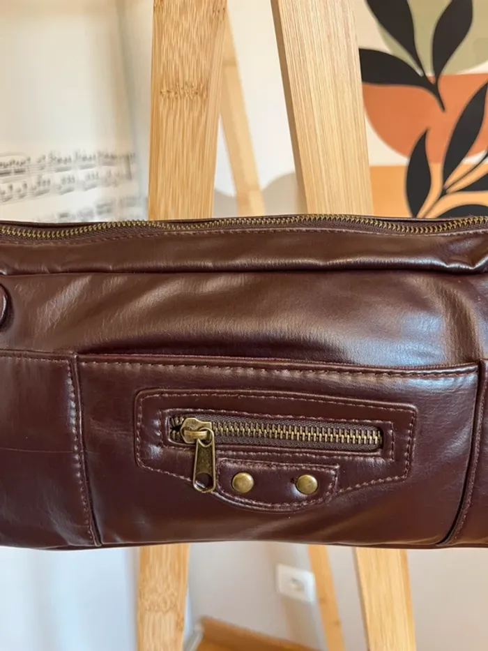 Sac baguette vintage y2k en cuir synthétique marron excellent état[ref 2507SBr136] - photo numéro 2