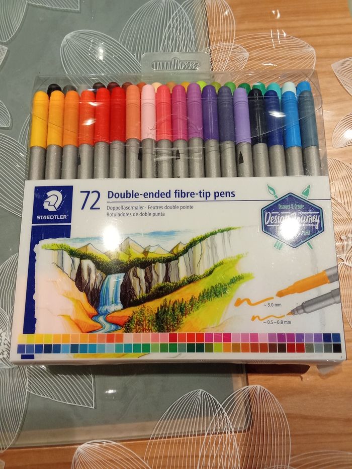 72 feutres double pointes Staedtler neuf