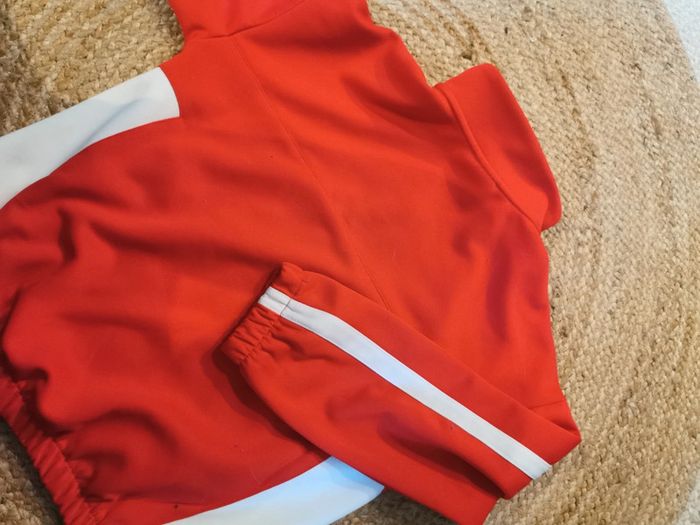 Veste jogging polyester rouge et blanche h&m move super état 2024 - photo numéro 6