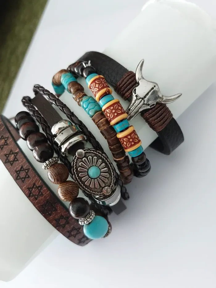 Bracelet en cuir - style western ethnique - breloque argenté 🌙 - photo numéro 2