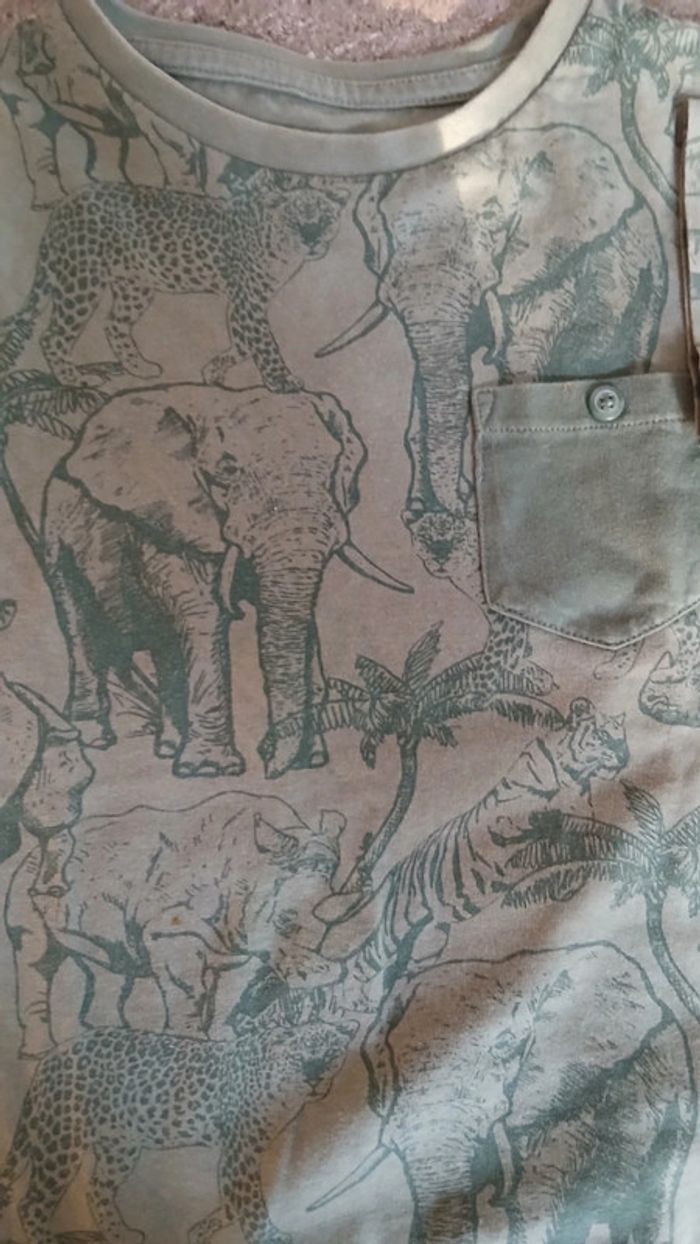 T shirt 6 ans - photo numéro 3