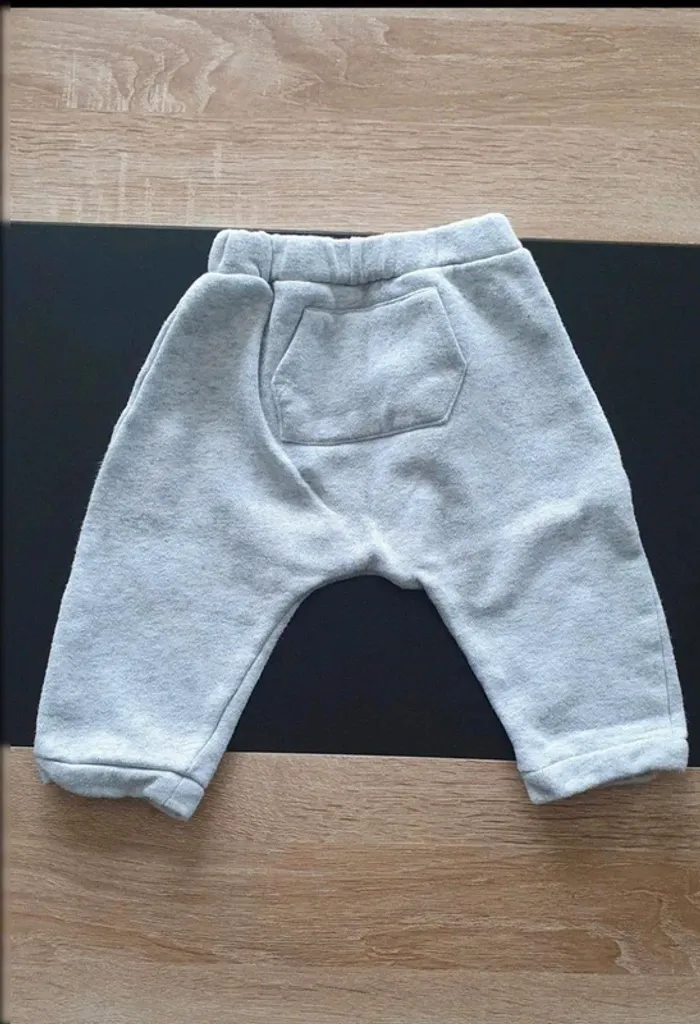 Lot de 4 joggings 9 mois - photo numéro 5