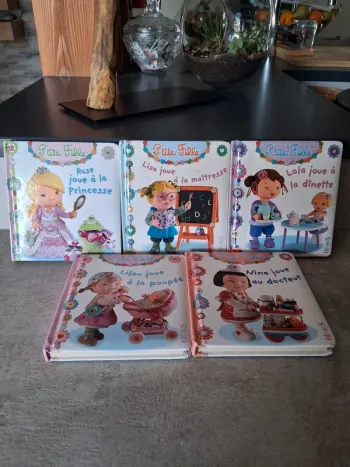 Lot de 5 livres petites filles