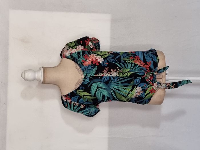 Lot 4 tuniques Cache cache - photo numéro 3