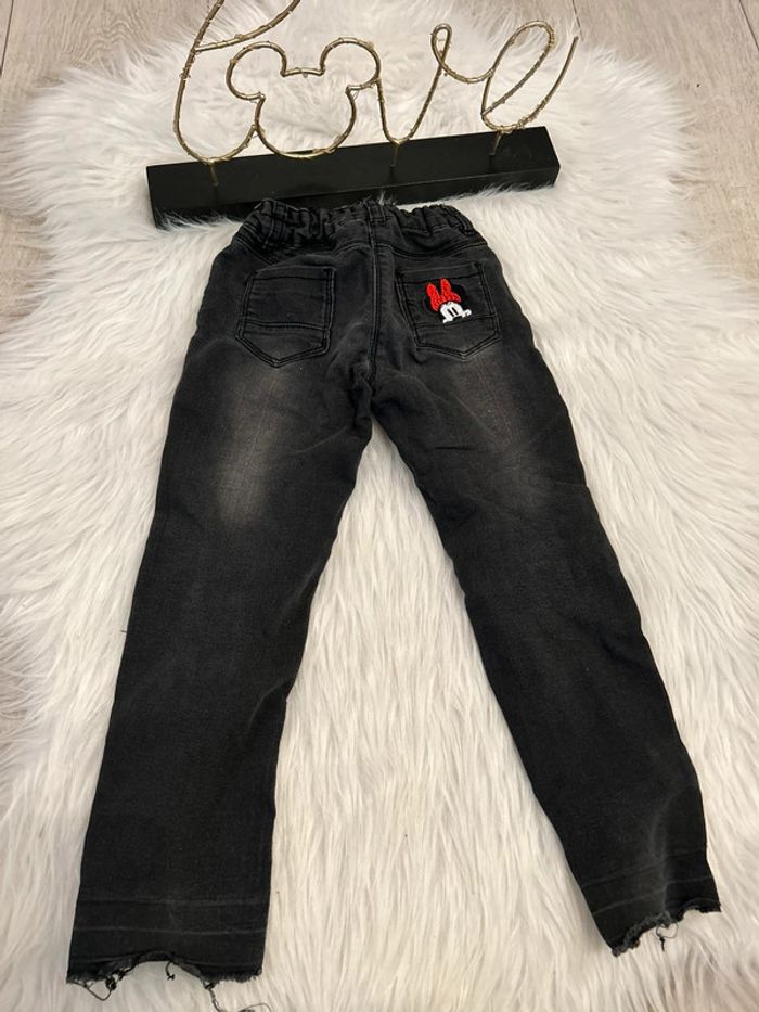 Très beau jeans minnie 🥰 Disney taille 4 ans - photo numéro 5