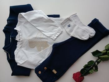 Magnifiique ensemble 4 pièces 24 mois