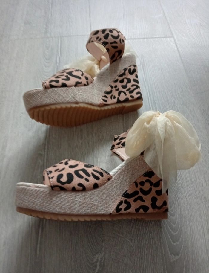 Chaussures compensées léopard - photo numéro 3