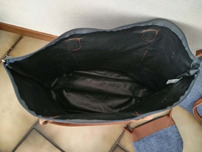 Lot de 2 sacs de voyage avec trousse de toilette neuf - photo numéro 5