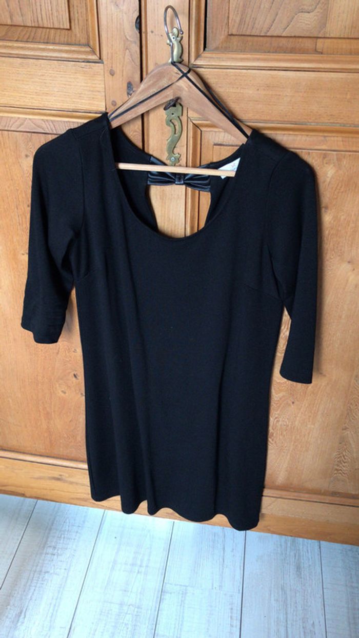 Robe noire et sa veste