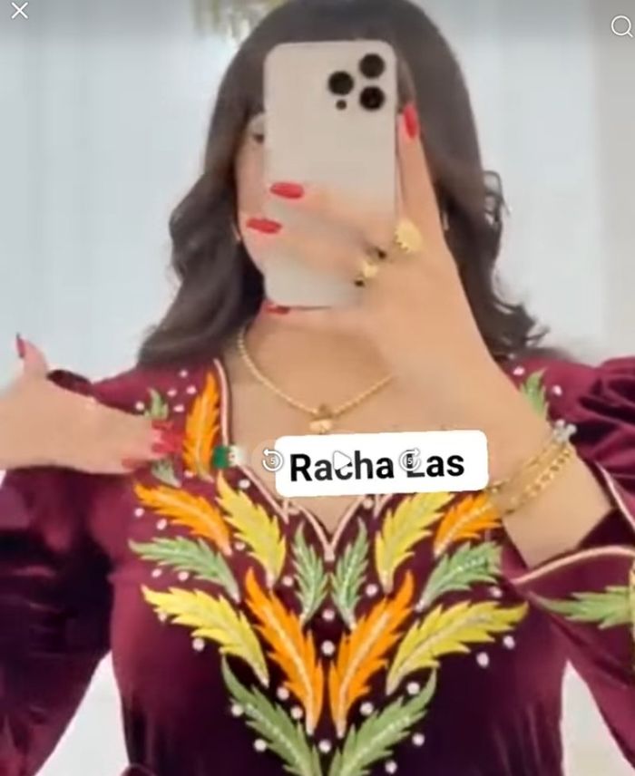 Robe des fêtes - photo numéro 2