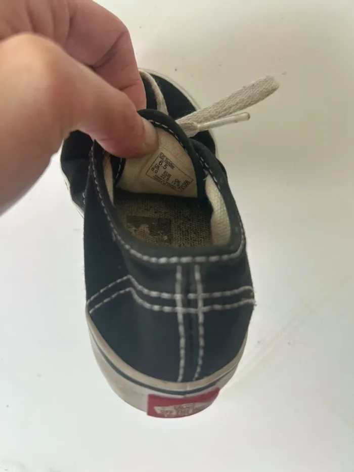 Chaussures Vans à lacets taille 22 Noir - photo numéro 5