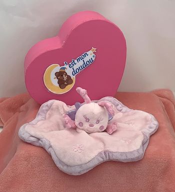 KM09 doudou papillon kimbaloo