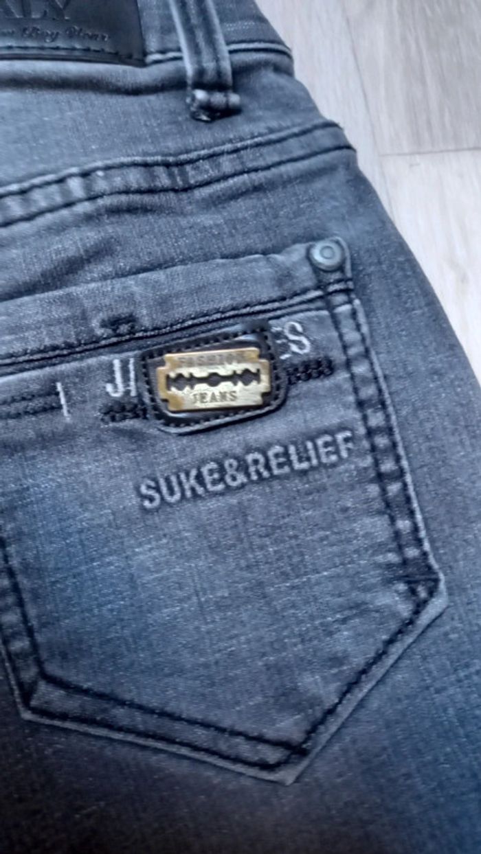 Jean neuf - photo numéro 9