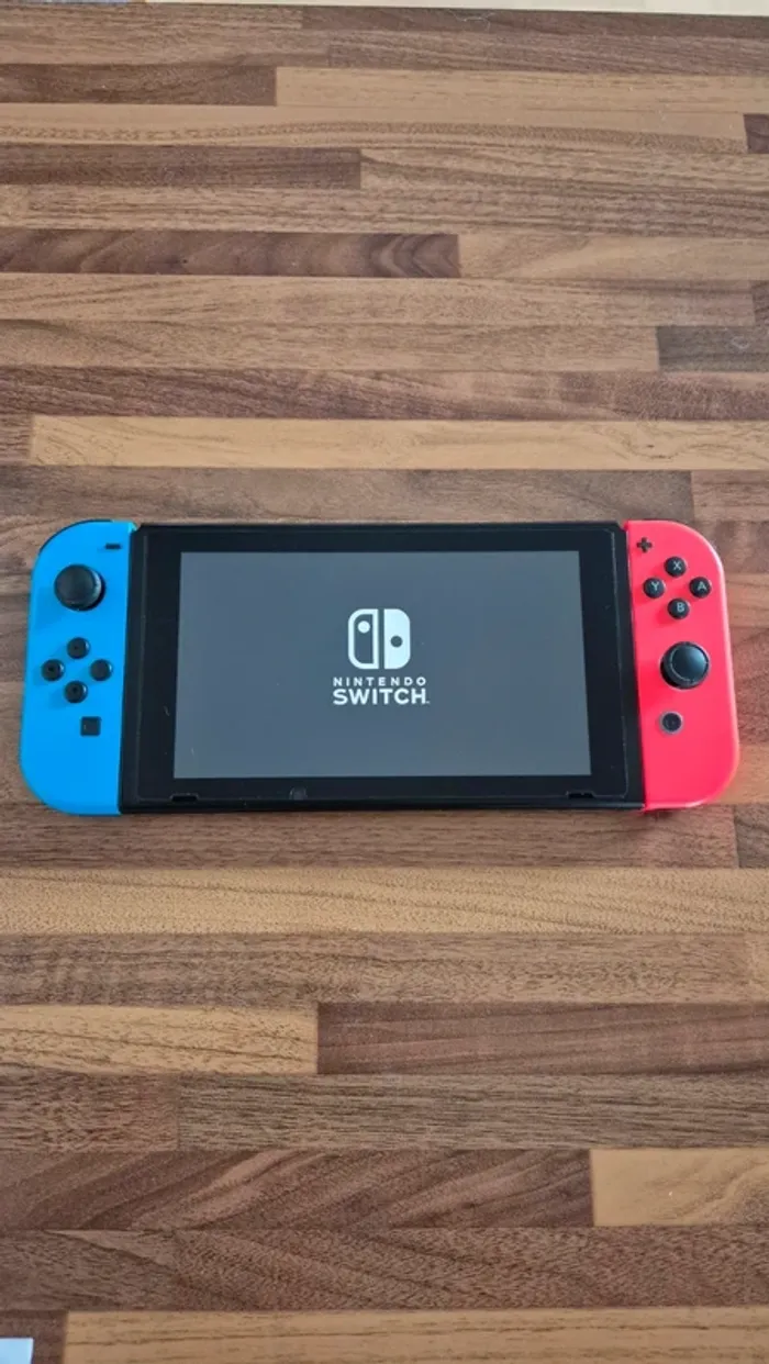 Console Nintendo switch - photo numéro 5