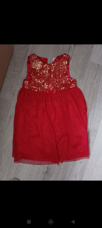 Robe rouge pailletée 36 mois