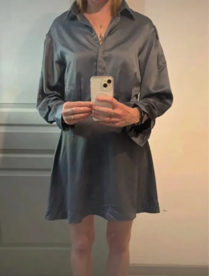 Robe chemise satinée bleu marine Pimkie T38 neuve - photo numéro 2