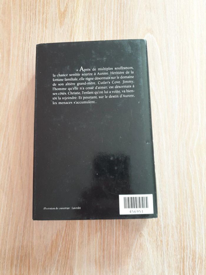 Livre L'enfant du crépuscule Virginie C. Andrews - photo numéro 2