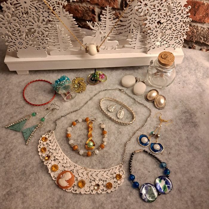 Lot de bijoux diverses multicolore - photo numéro 2