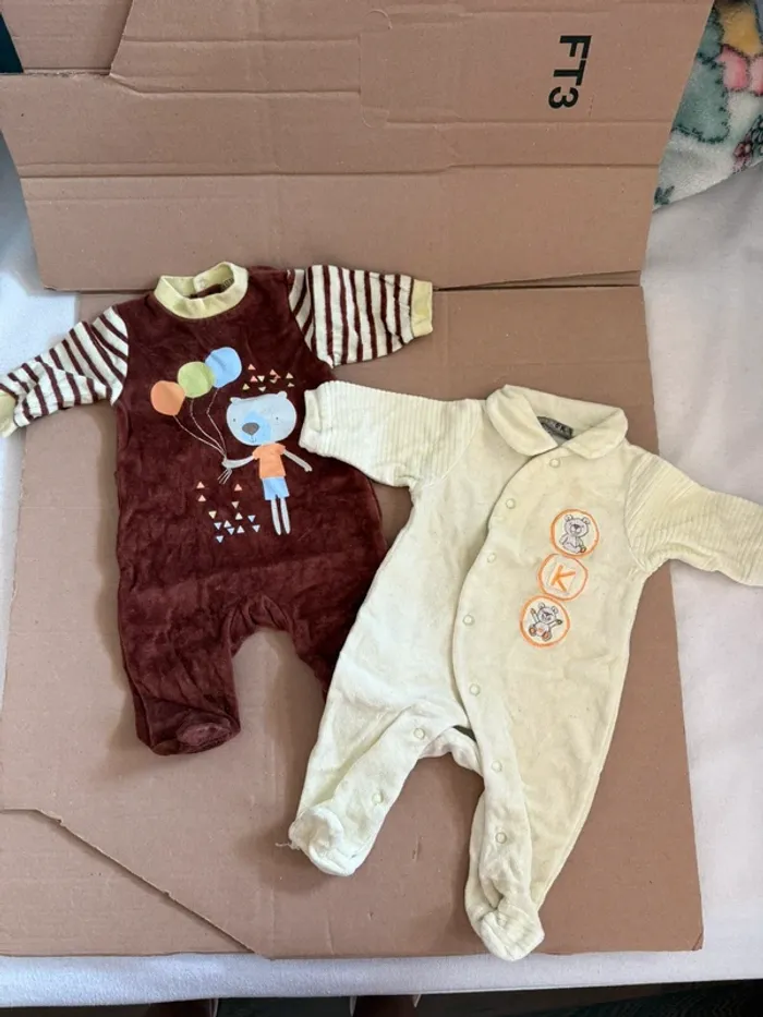 Lot de 24 vêtements 1 mois - photo numéro 12