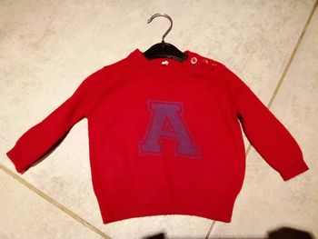 Pull rouge bébé 3 mois