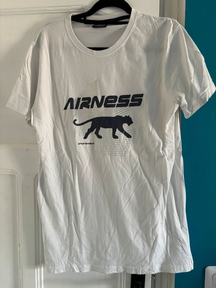 T-shirt airness