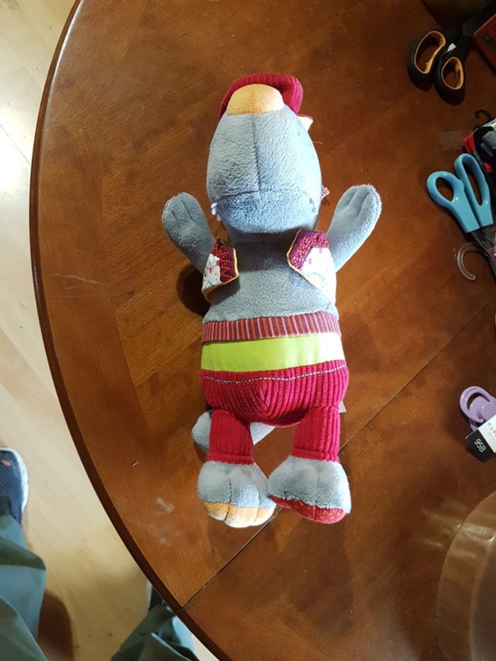Peluche musicale lilliputiens