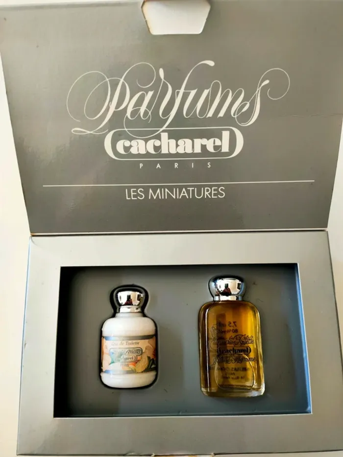 Coffret miniatures Cacharel