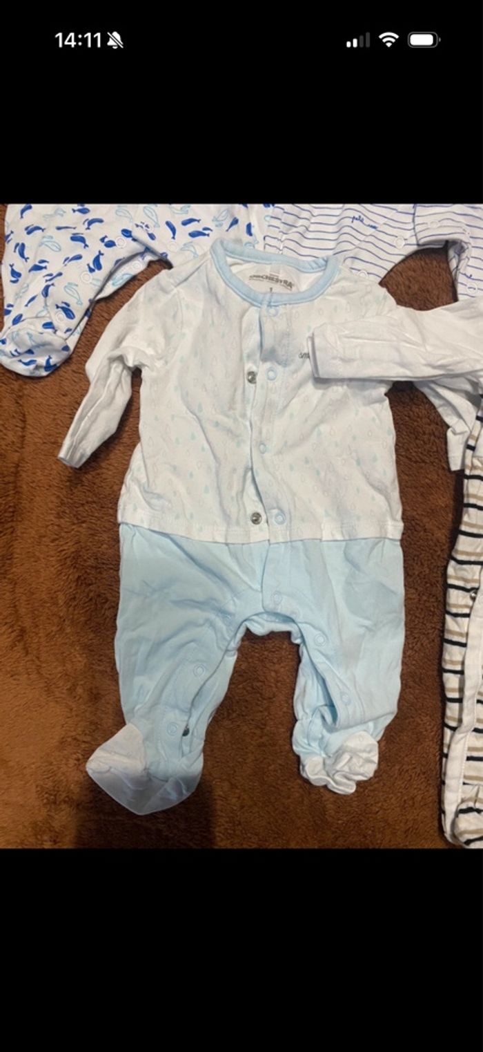 Lot pyjama 1 mois - photo numéro 5