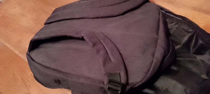 Sac à dos Poss NEUF - photo numéro 9